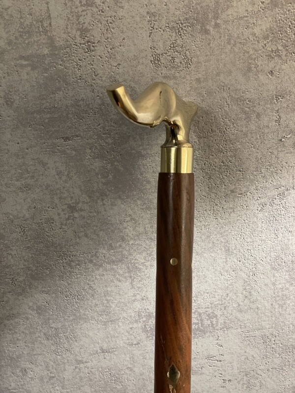 Canne en bois avec tête d'elephant en laiton de style victorien