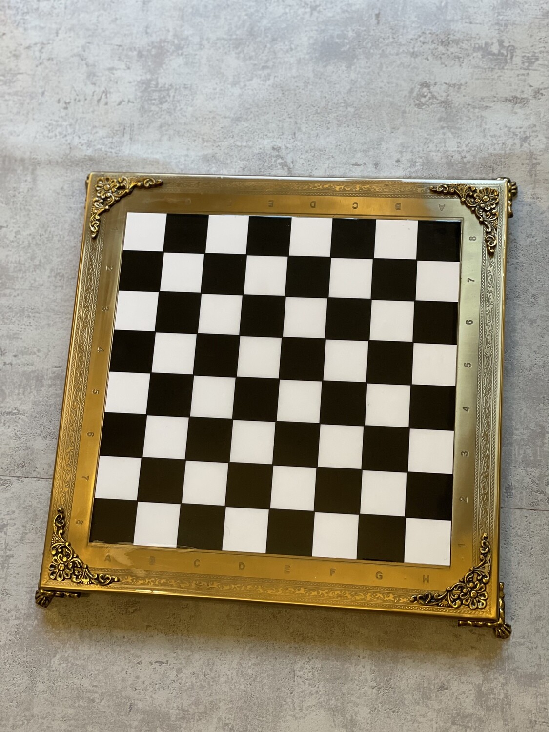 Grand jeu d’échecs  en métal