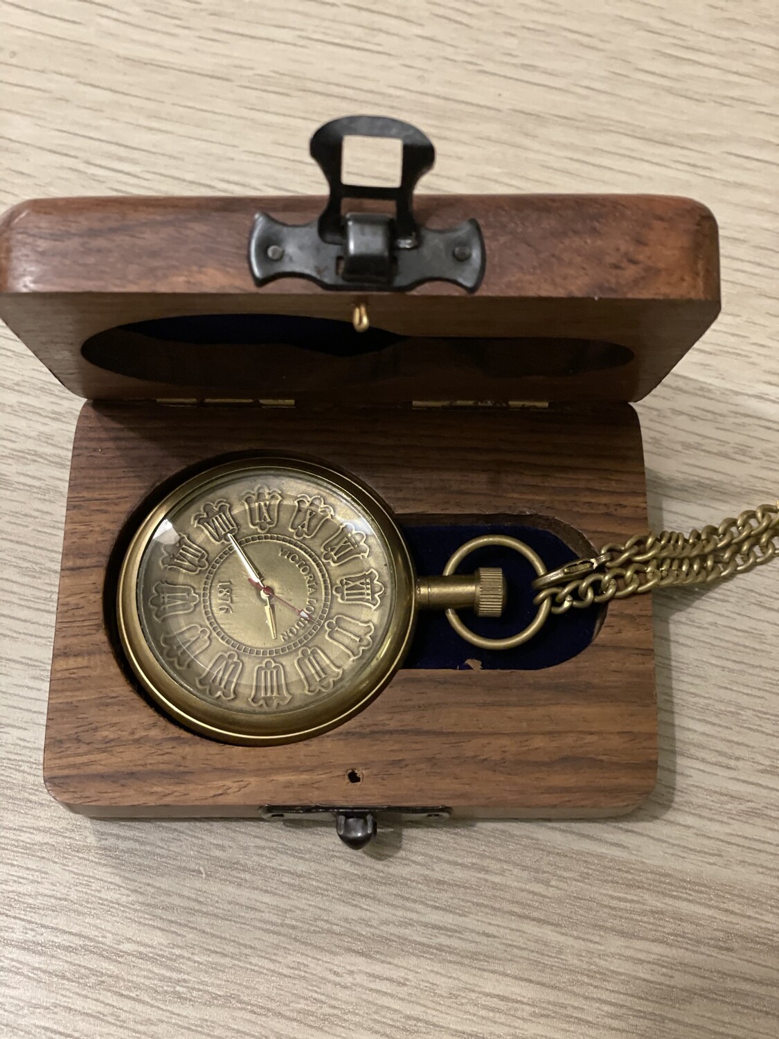 Montre de poche en laiton avec Chaîne et Boîte en Bois