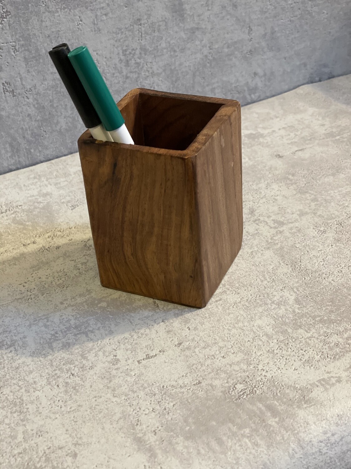 Porte-stylo multifonctionnel en bois naturel de forme carrée
