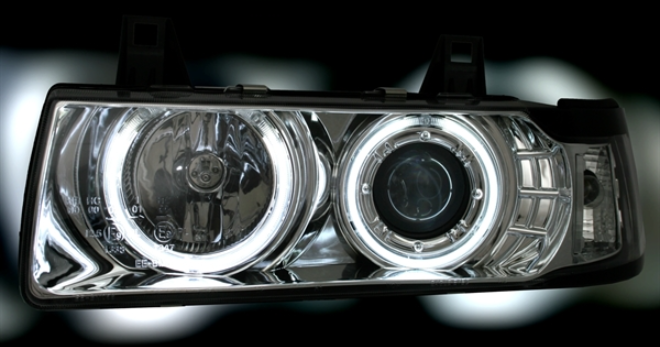 Phares Angel Eyes pour BMW Série 3 E36