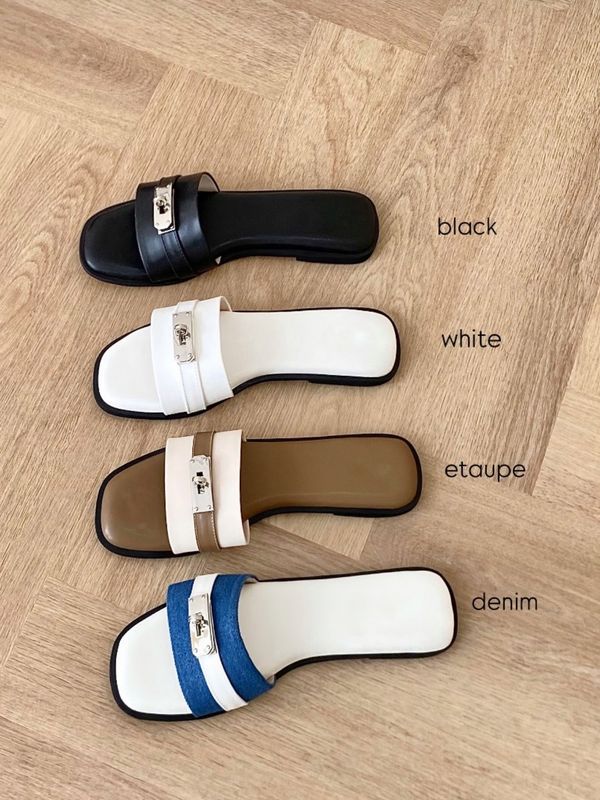 MOSS SANDAL