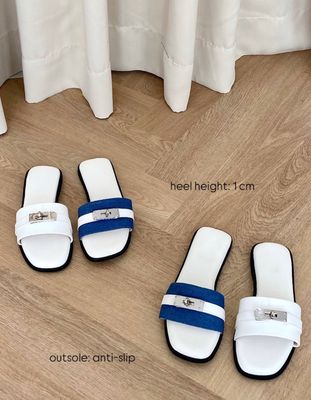 MOSS SANDAL