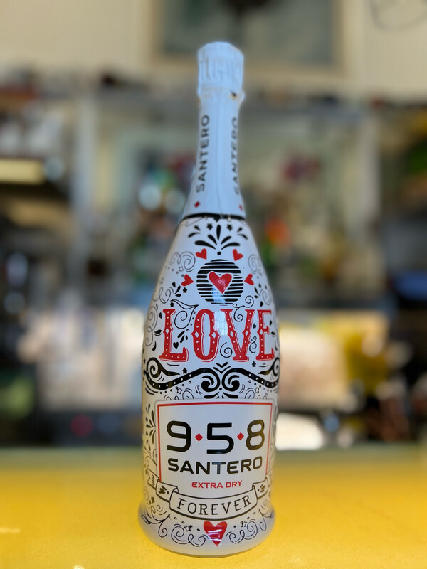 Bottiglia Spumante Santero Love Speciale San Valentino con Apericena.