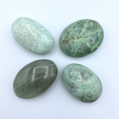 Grüner Mondstein ca. 80 g Grüner Mondstein ca. 80 g