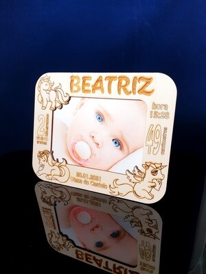 Moldura personalizada de bebé com foto (corte laser)