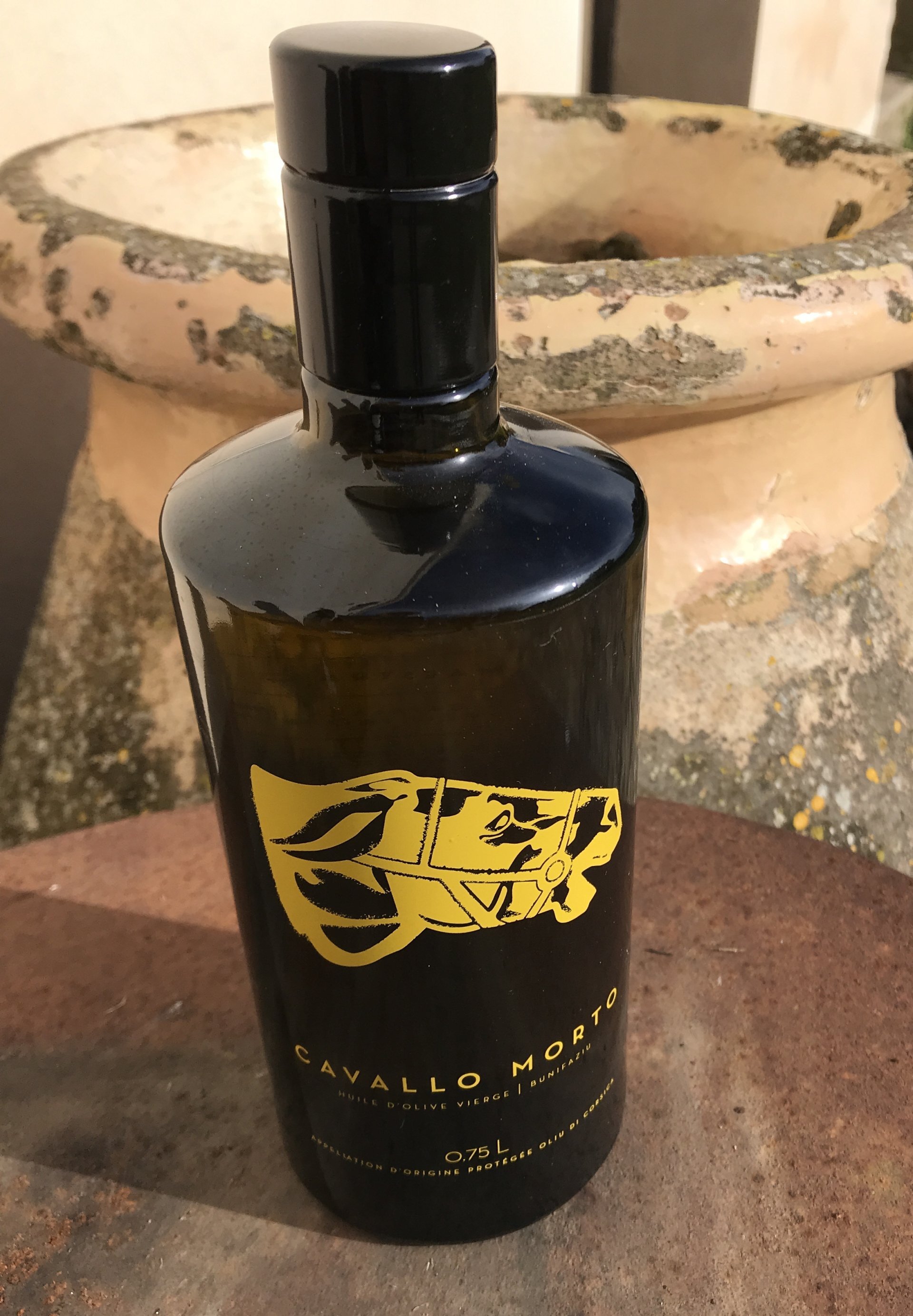 Huile d'olive récolte à l'ancienne 