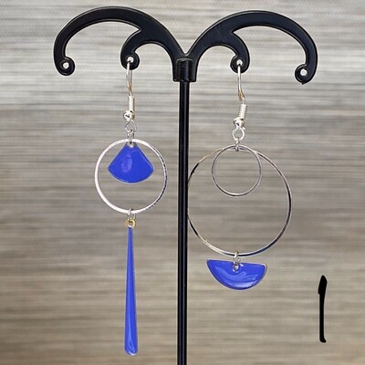 Boucles d’oreilles ASYMÉTRIQUES