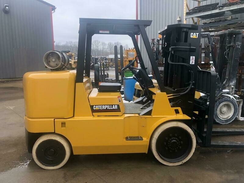 15,500 lb Cat Forklift - Model GC70k - For Sale