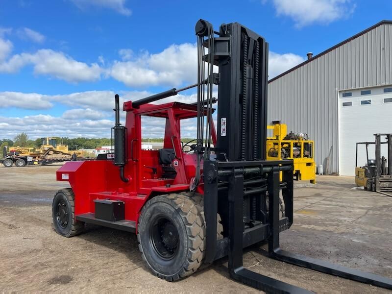 30,000 lb Taylor Model TE-300M Forklift For Sale