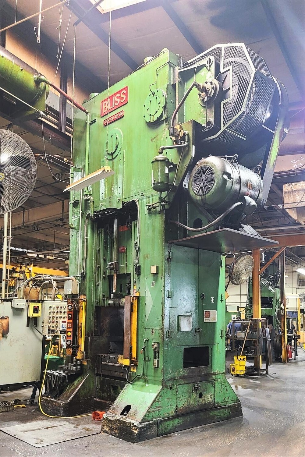 ​600 Ton Bliss Straight Side Single-Point Press For Sale