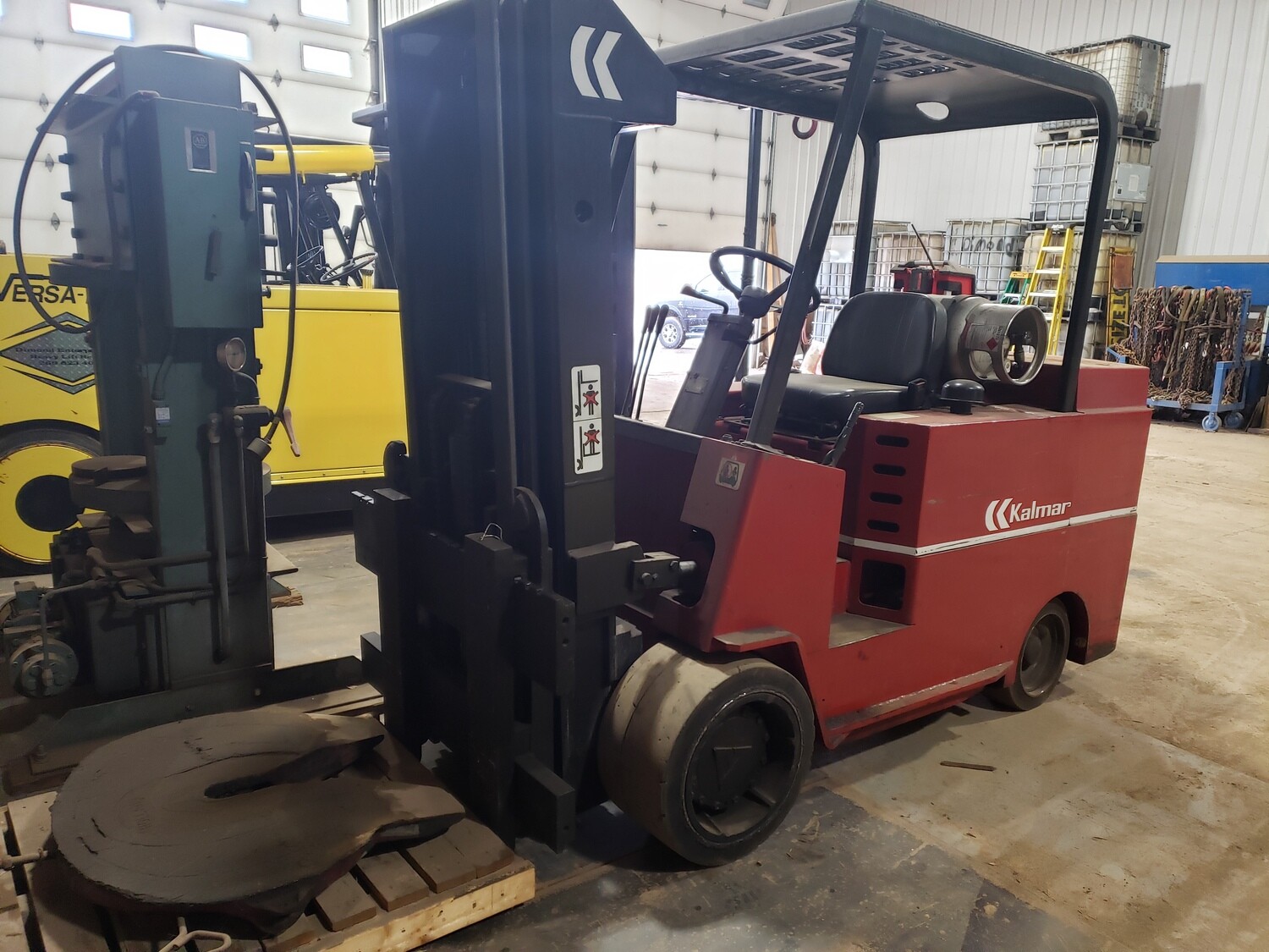 10,000 lb Kalmar - Allis Chalmers Forklift For Sale