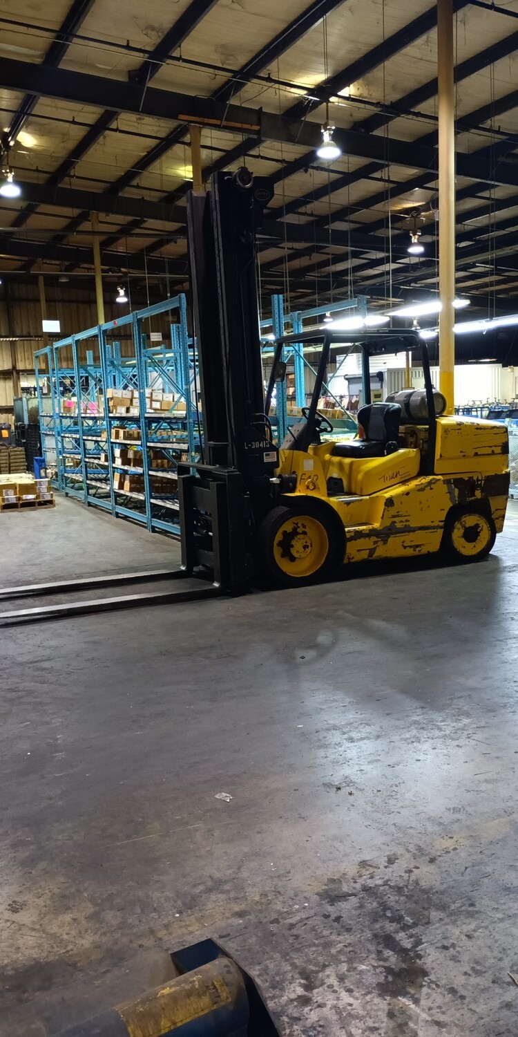 18,000 lb Hoist Forklift For Sale