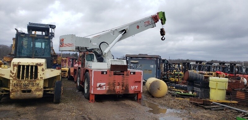 40,000 lb Shuttlelift Carry Deck Crane For Sale