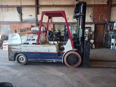 30,000 lb Lowry Forklift For Sale