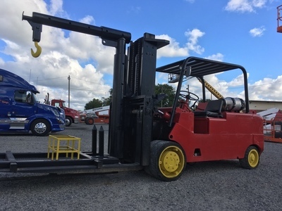 30,000lb CAT T300 Forklift For Sale 15 Ton