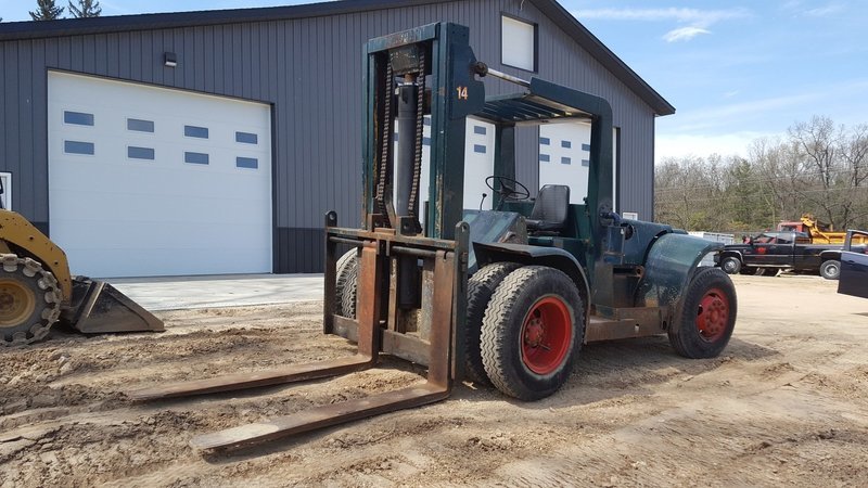 22,500lb Hyster Forklift For Sale 10+ Ton