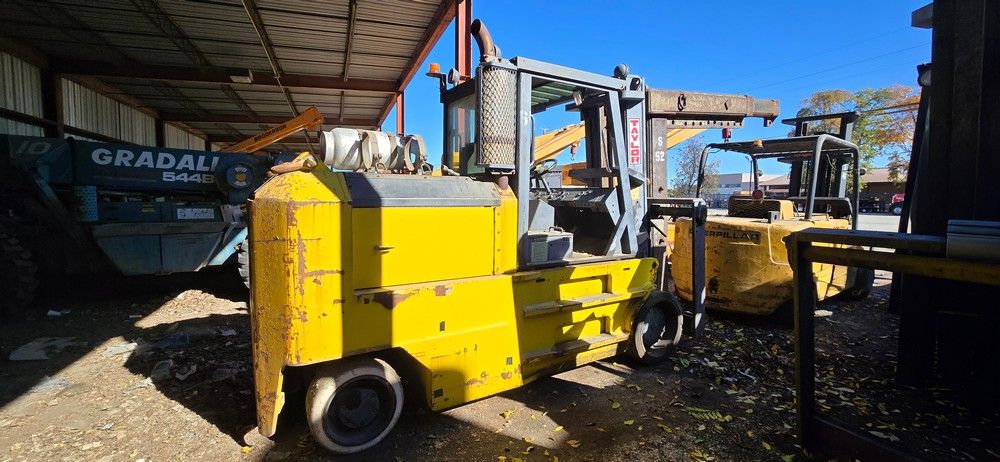 30,000 lb / 40,000 lb Taylor Forklift For Sale
