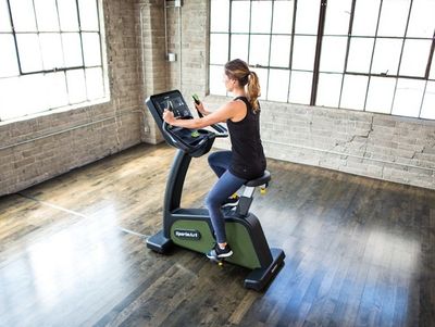 SportsArt ECO-POWR™ Status Upright Cycle
