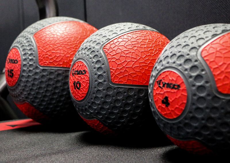 TKO&#39;s Commercial Rubberized Medicine ball