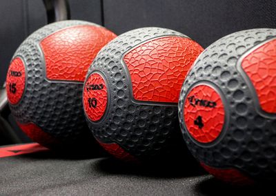 TKO&#39;s Commercial Rubberized Medicine ball