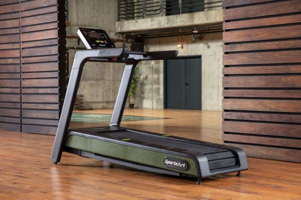 SportsArt’s ECO-POWR™ Elite Treadmill