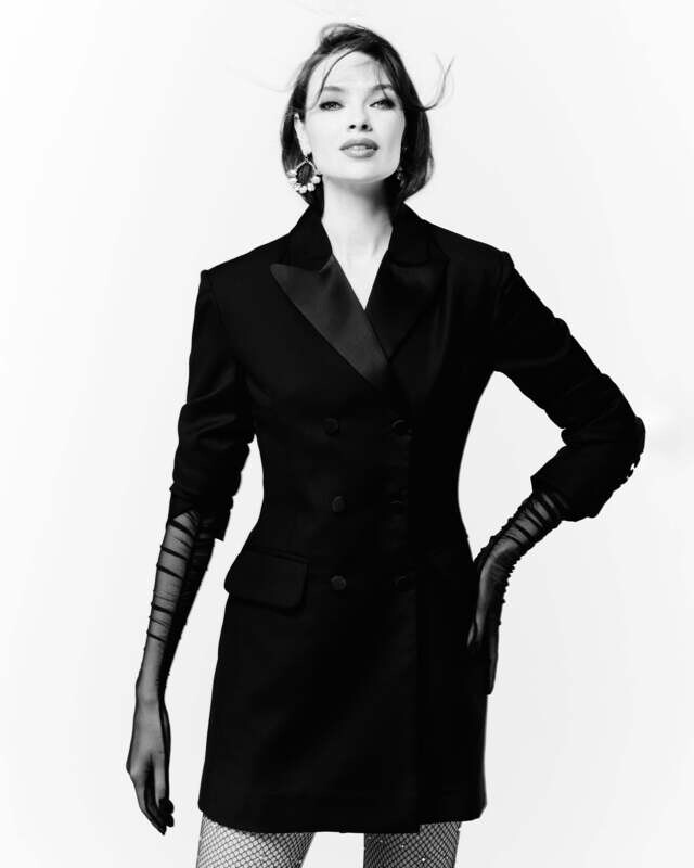 PEARL BLACK BLAZER