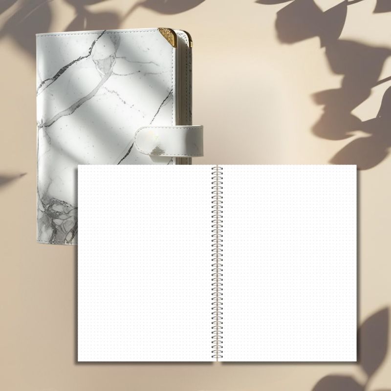 Cuaderno bullet journal con tapas de cuero