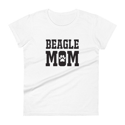 Beagle mom graphic T-shirt