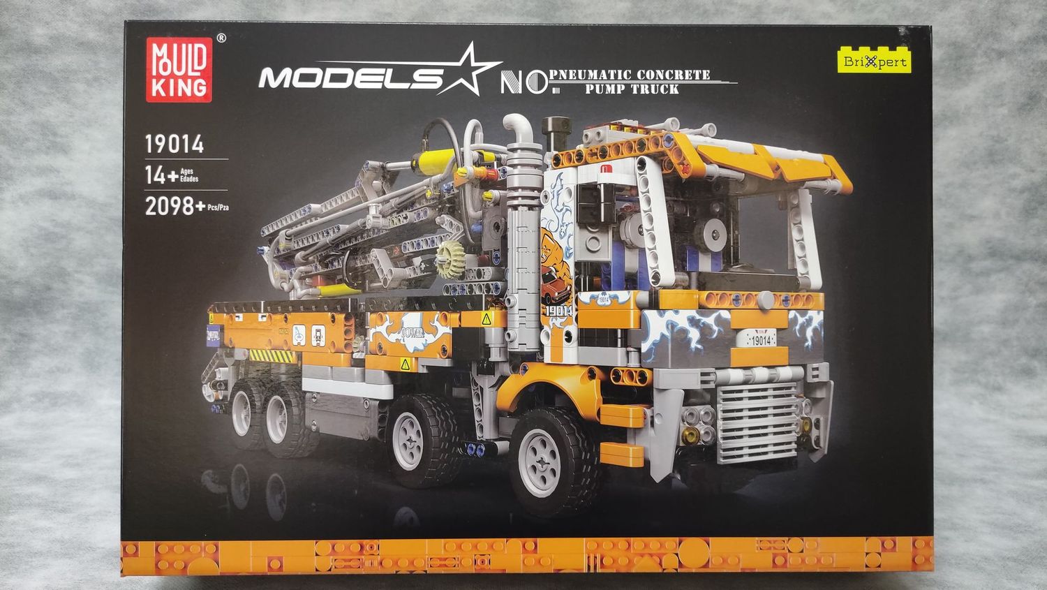Mouldking - 19014 - Pneumatic Concrete Pump Truck