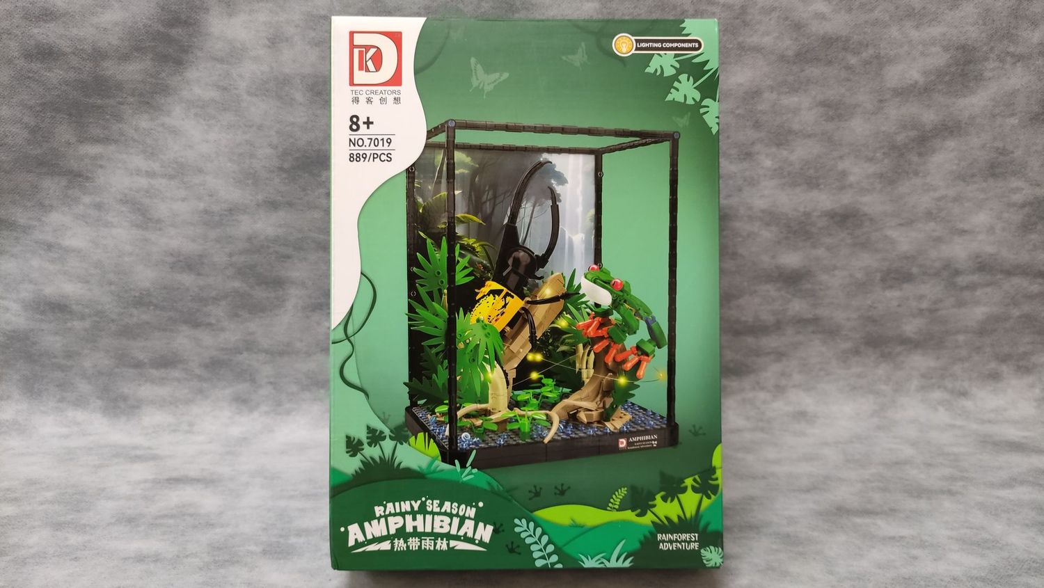 DK - 7021 - Tropical Rain Forest