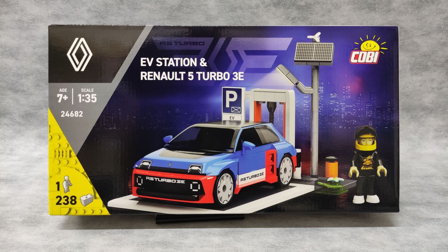 COBI - 24682 - EV STATION & RENAULT 5 TURBO 3E