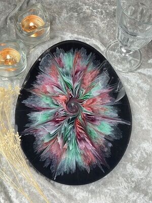 Handgemachtes großes farbenfrohes Osterei Tablett im Blumendesign