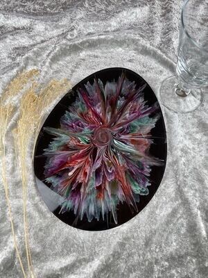 Handgemachtes großes farbenfrohes Osterei Tablett im Blumendesign