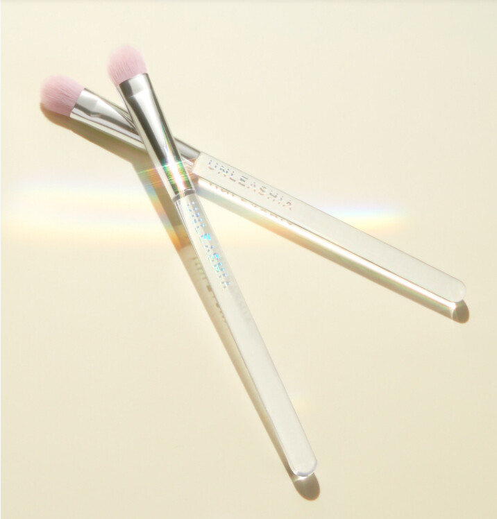 Unleashia Play More Medium Eye Shadow Brush