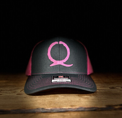 Quincey Cattle Charcoal/ Neon Pink Richardson - Snapback Trucker Cap