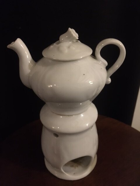 Tisanière Style  En Porcelaine Blanche De Limoges