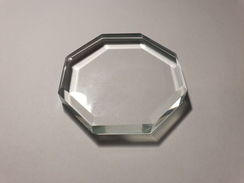 KRISTALNO STAKLO ZA LEPAK