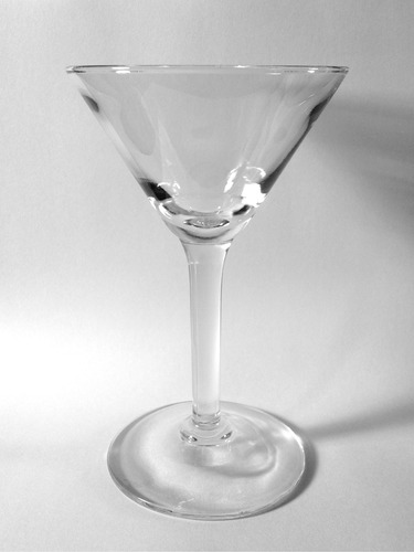 Cocktail, V-shaped Martini style 5 oz