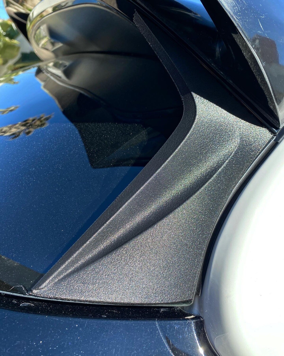 GR Yaris Rear Windscreen Spoiler Flaps (Nylon+CF)