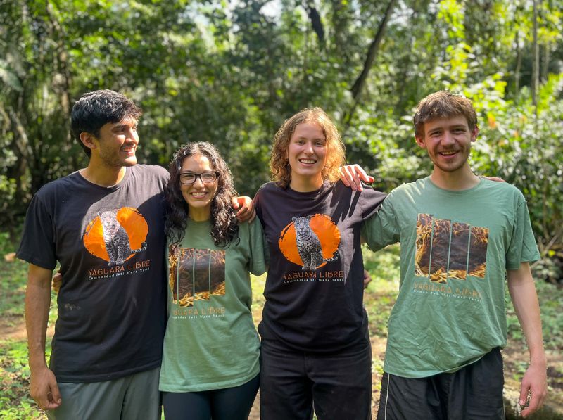 Yaguara Libre shirt / Camisa de Yaguara Libre