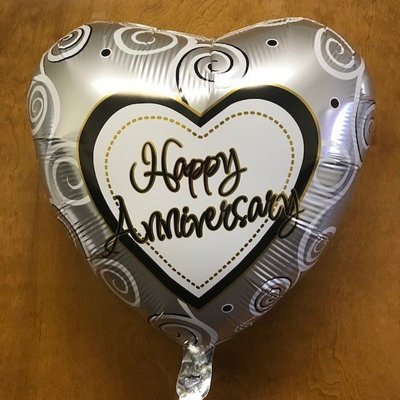 17" Anniversary Swirls Foil Balloon