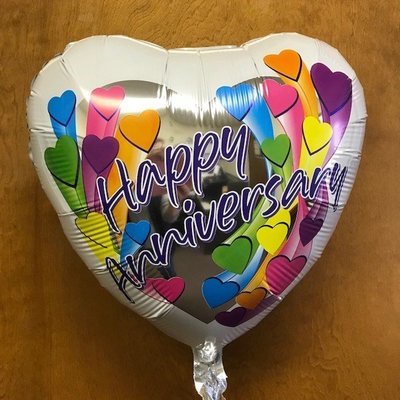 17" Anniversary Shooting Hearts Foil Balloon