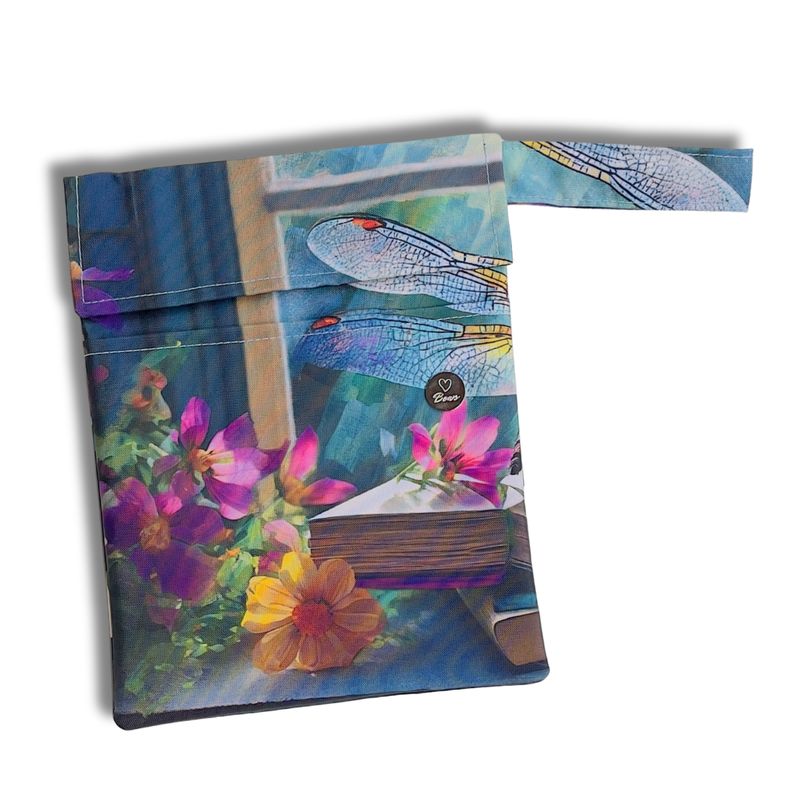 FUNDA PARA LIBROS ECO | LIBÉLULA ENTRE LIBROS l LONA
