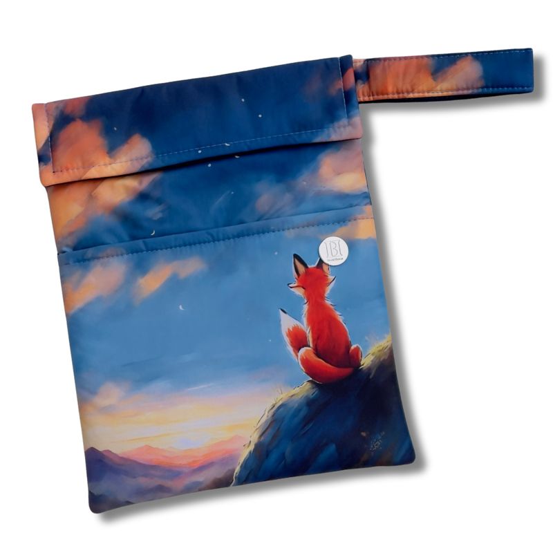 FUNDA PARA LIBROS ECO |PRINCIPITO EN LA PRADERA | ANTIFLUIDO ACOLCHADA