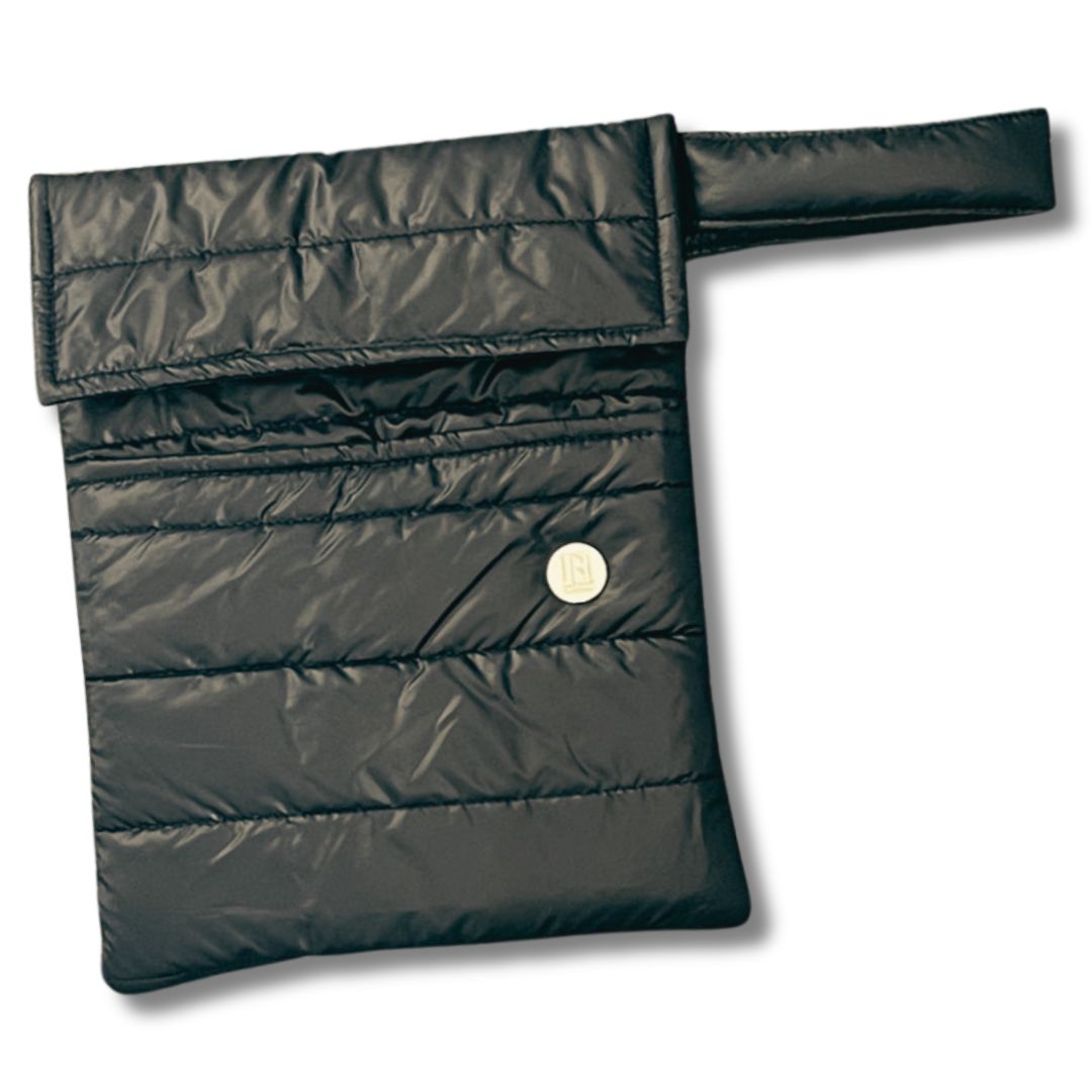FUNDA PARA LIBROS GOLD |NEGRO | ACOLCHADO/ANTIFLUIDO/LÍNEAS