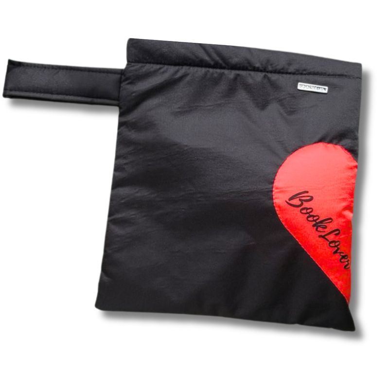 FUNDA PARA LIBROS ECO CORAZÓN ACOLCHADO| NEGRO BOOKLOVER ROJO| ANTIFLUIDO