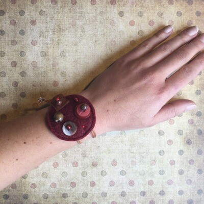 Bracelet bordeaux perles bois