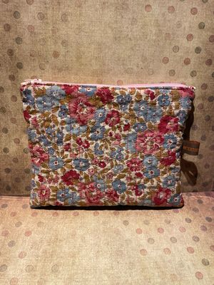 Pochette matelassée liberty rose