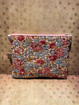 Pochette matelassée liberty rose